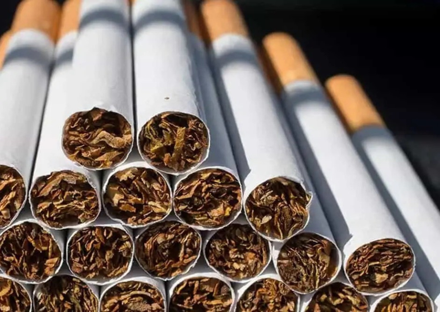 Governo eleva imposto do cigarro para bancar querosene e biodiesel