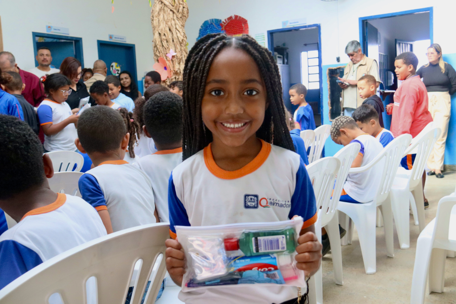 Educação de Queimados inicia entrega de kits de higiene bucal para estudantes da rede municipal