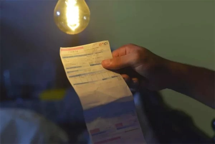 Conta de luz seguirá mais cara em agosto com bandeira amarela