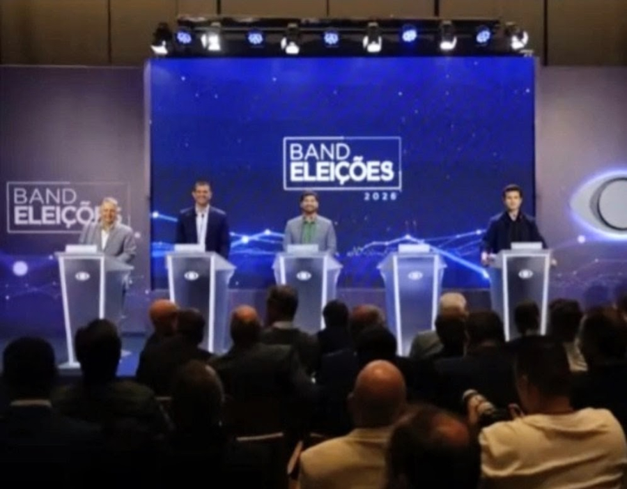 Ausência de Paes e críticas a grupos políticos marcam primeiro debate entre candidatos ao governo do RJ