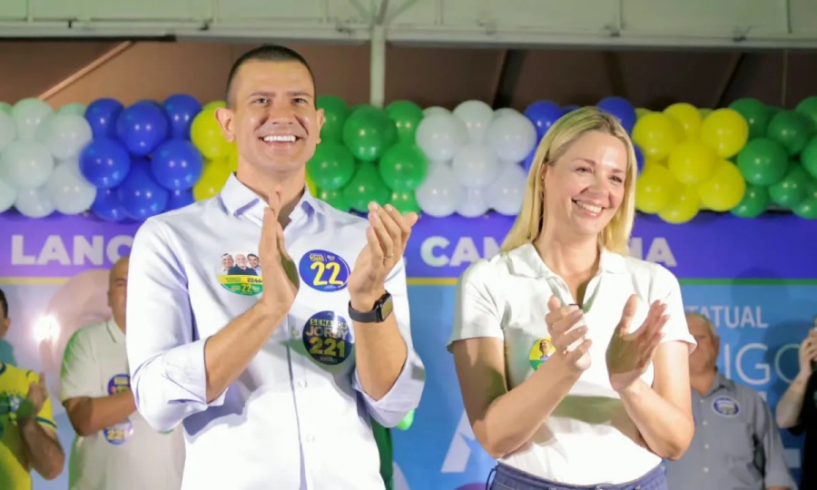 Douglas Ruas anuncia coordenadora da equipe de transição e vice como primeira secretária
